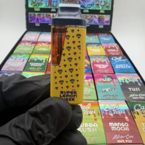 Yellow Cali Clear 2g Disposable Super Lemon Haze vape pod device held in hand